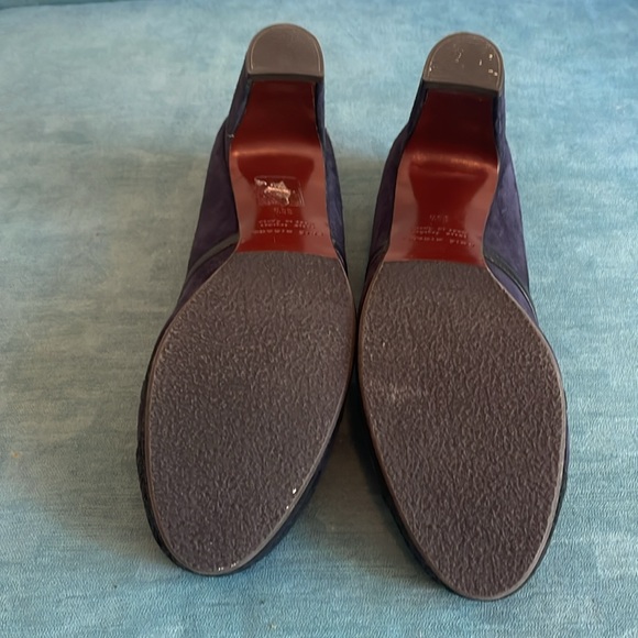 Chie Mihara Suede Round toe pumps Mary-Jane strap
Sz 38.5/8 made in Spain - Picture 4 of 6